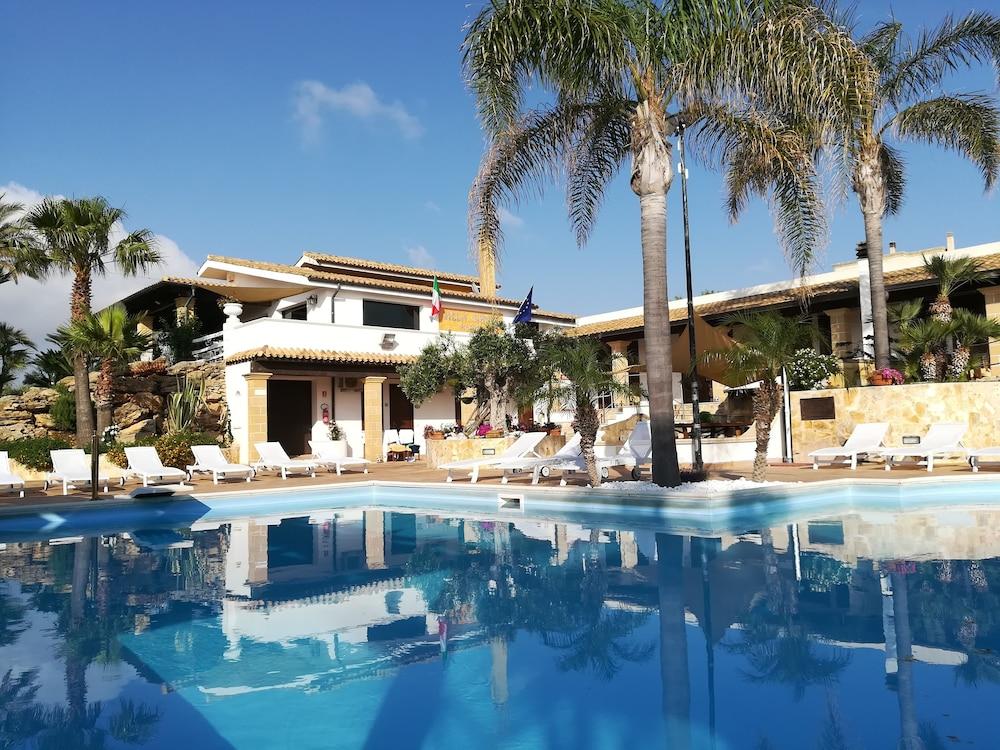 Villa Carlo Resort Marsala Zewnętrze zdjęcie
